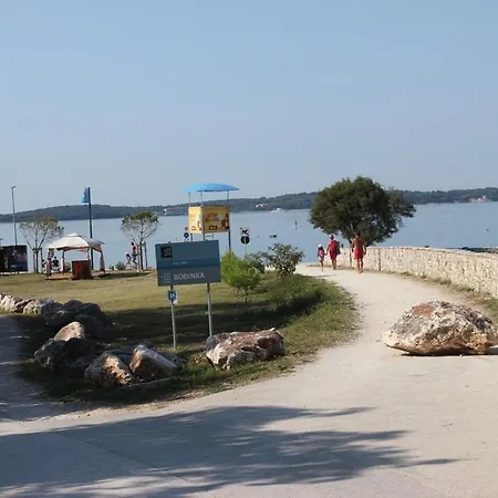 House Nikolas 1 With Pool, Close To The *