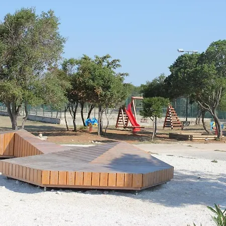 House Nikolas 1 With Pool, Close To The 파자나