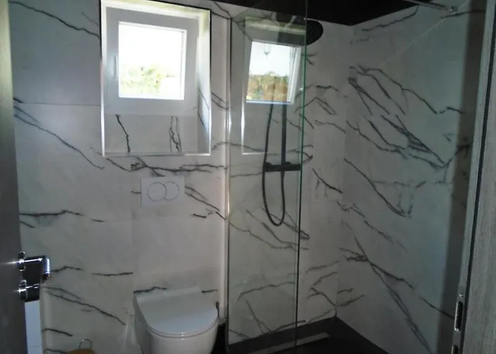 펜션 House Nikolas 1 With Pool, Close To The