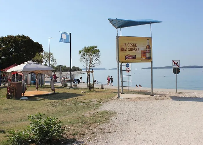 House Nikolas 1 With Pool, Close To The *