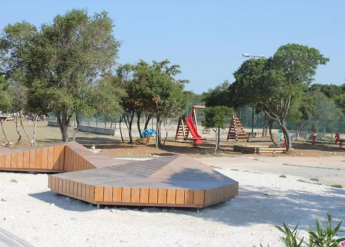 House Nikolas 1 With Pool, Close To The 파자나