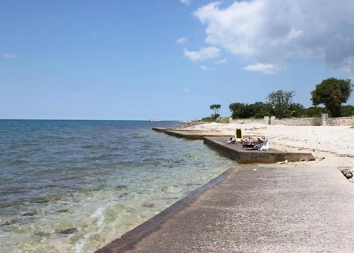 펜션 House Nikolas 1 With Pool, Close To The *